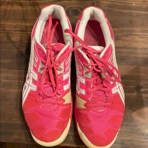 Asics tennis court shoes